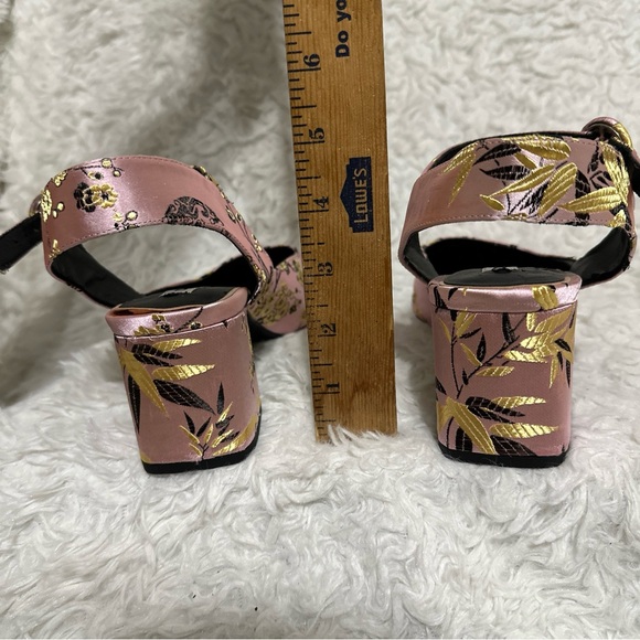 💥SOLD $38💥 Zara Pink Asian Print Floral Kitten Block Heels Pointy-Toe Pumps 40 - Picture 12 of 14